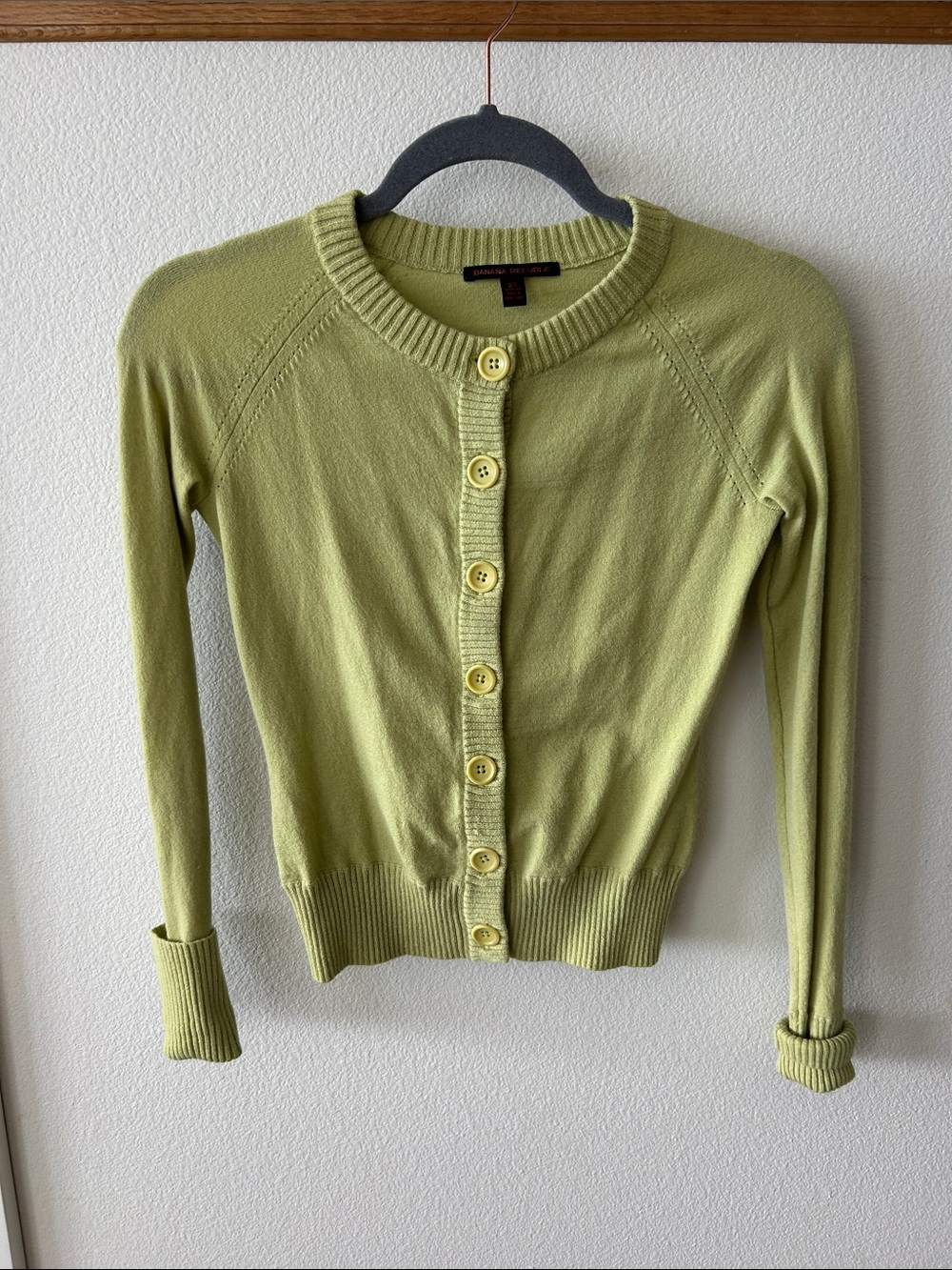 Banana Republic Light Green Crewneck Button-Up Cardigan